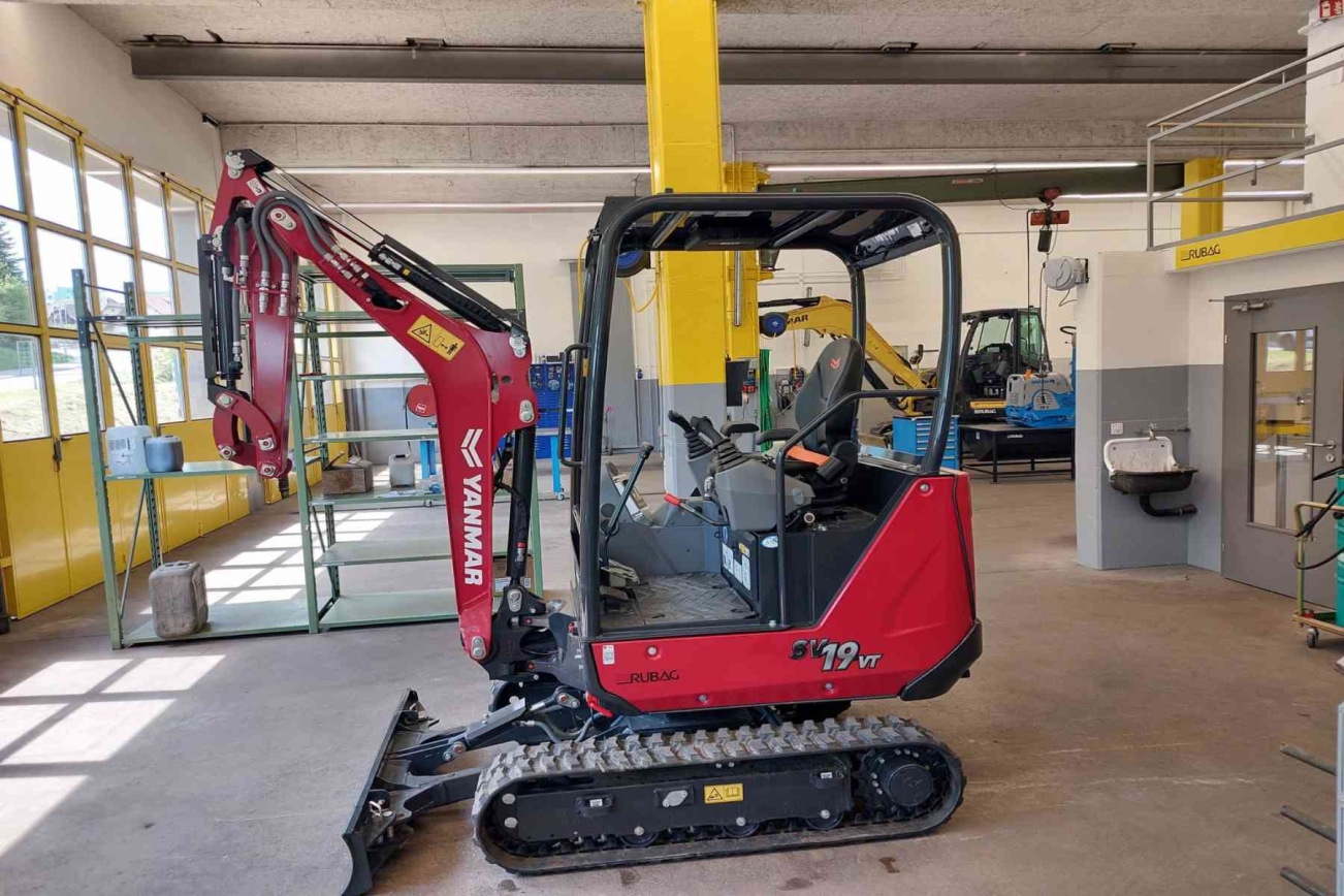 RUBAG Baumaschinen Werkstatt in Hellbühl von innen