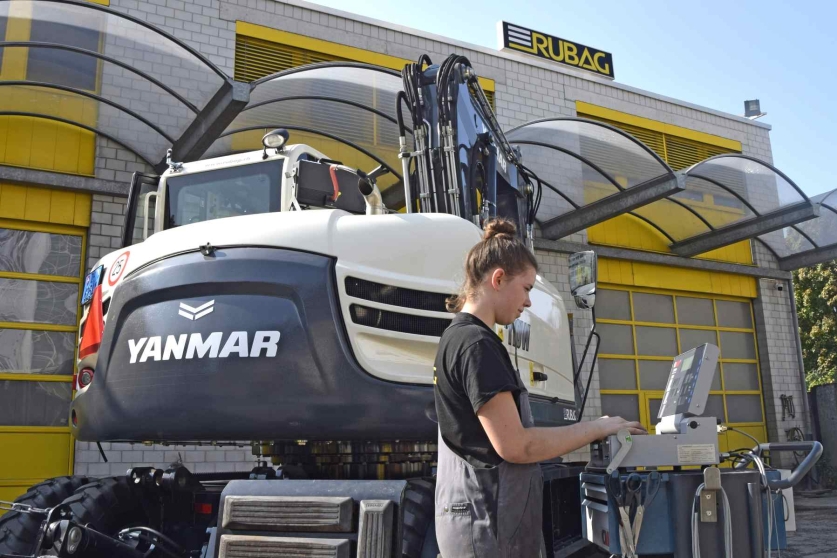 Abgastest für Baumaschinen bei RUBAG